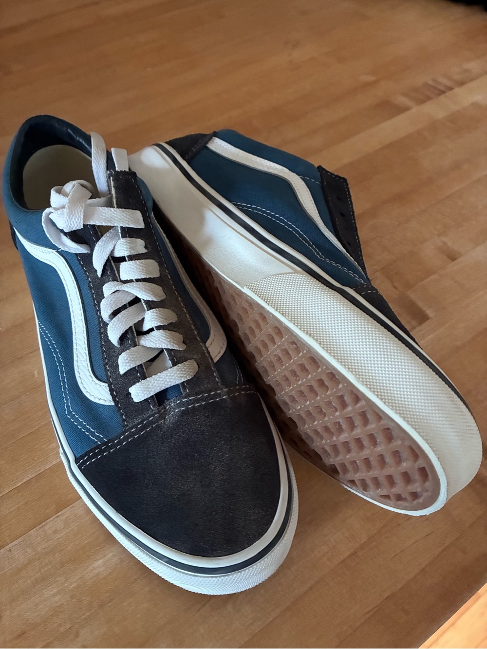 Vans Old Skool Sneakers in Blue, Black and White